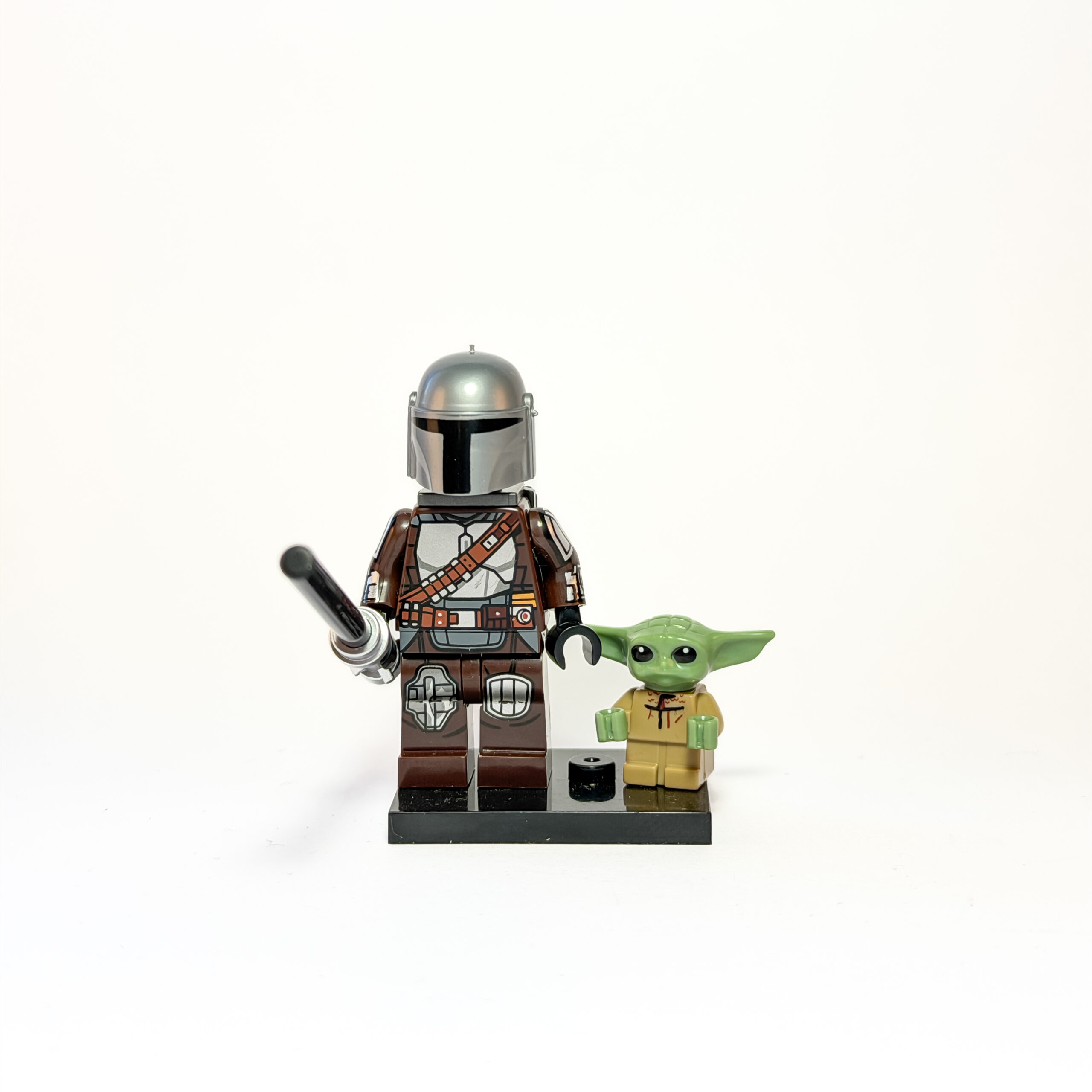 El Mandaloriano (Din Djarin) y Grogu - Imagen 2