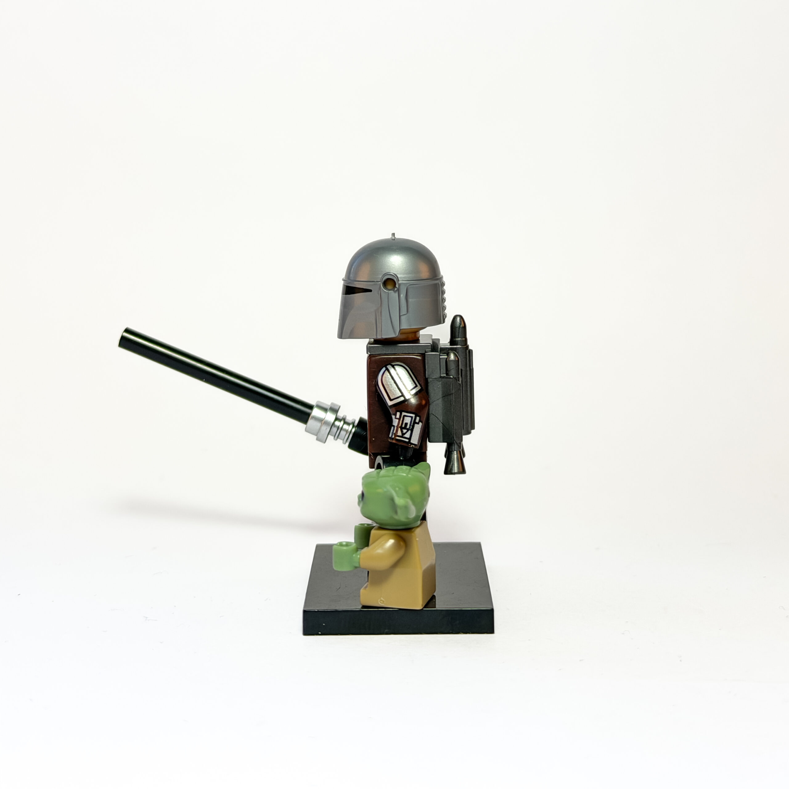 El Mandaloriano (Din Djarin) y Grogu - Imagen 3
