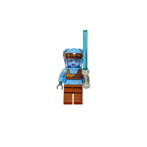 Minifigura de colección de la Jedi Aayla Secura de Star Wars The Clone Wars, luciendo piel azul, cabeza con lekku y bandas marrones, traje de combate marrón y sosteniendo un sable de luz azul con una empuñadura gris gruesa y detallada, de pie sobre una base negra con fondo blanco.