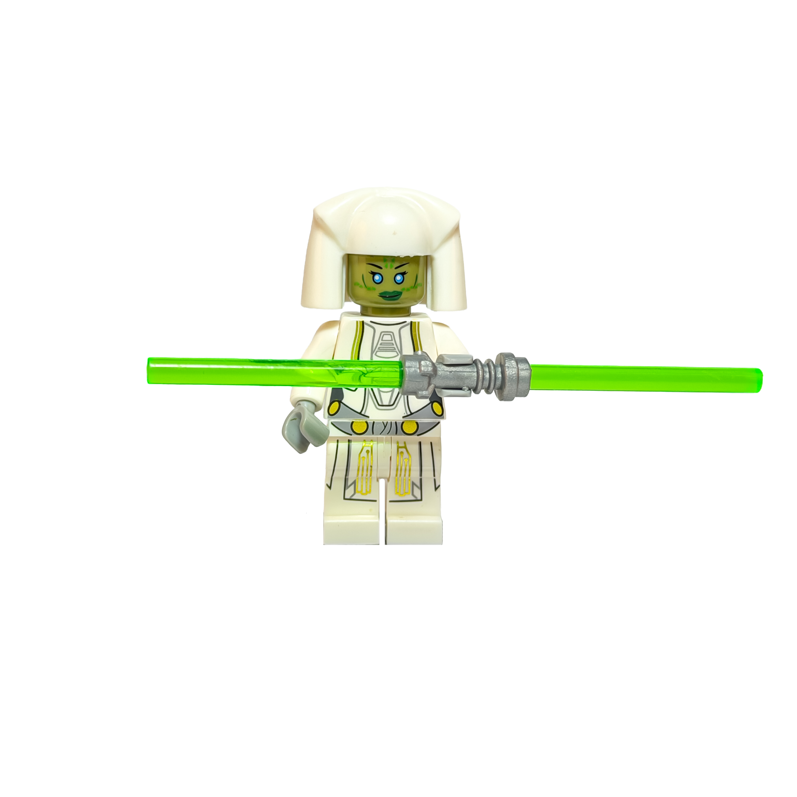 Minifigura de colección de un Jedi Consular de Star Wars sobre un fondo negro puro. Es una alienígena de piel verde con ojos azules y marcas faciales. Viste una túnica y armadura ceremonial blanca con detalles dorados. Lleva un tocado blanco sobre la cabeza y sostiene horizontalmente un sable de luz de doble hoja color verde brillante.