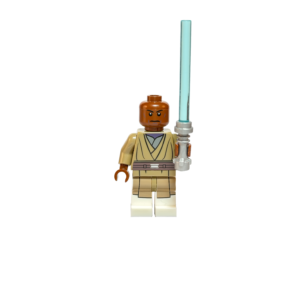 Minifigura de colección de Mace Windu en su versión clásica de Star Wars sobre un fondo negro puro. Es un hombre de piel oscura con túnicas Jedi beige y grises de diseño sencillo. Sostiene verticalmente un sable de luz azul claro con una empuñadura plateada gruesa de estilo antiguo.