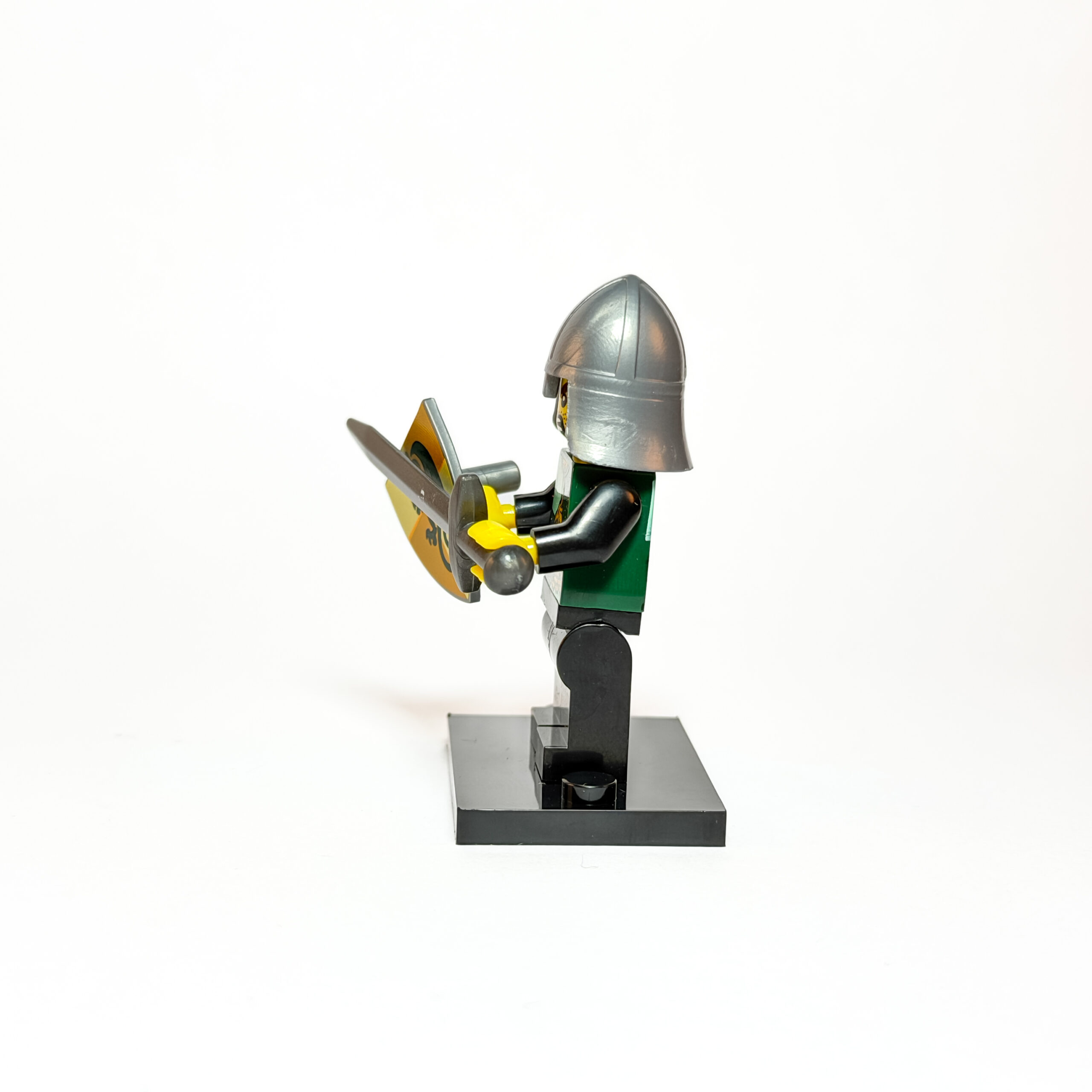 Caballero Dragón con Espada - Imagen 4